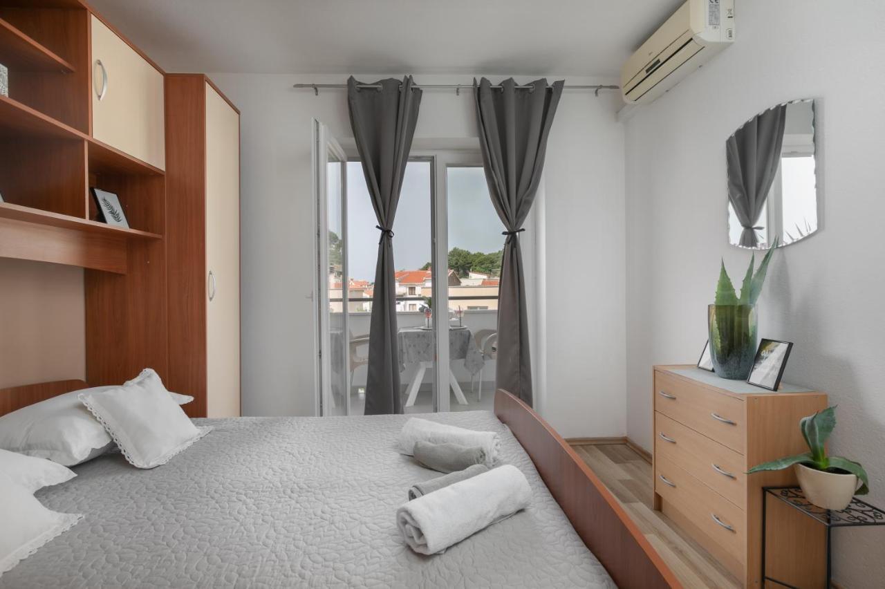 Sea View Apartments M พอดโกรา ภายนอก รูปภาพ